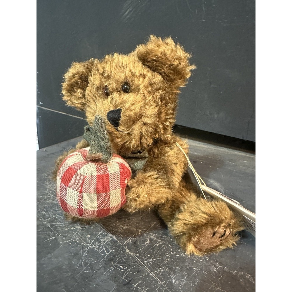 Retired‎ Boyd's Bear Plush. "Jonathan Applesmith" 6" Bear With Plaid Apple. Rare